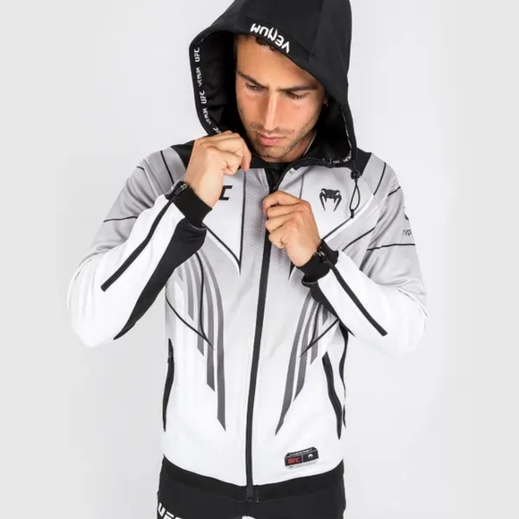 UFC Authentic Fight Night 2.0 Men's Walkout Hoodie UFC Venum - Picture 4 of 4